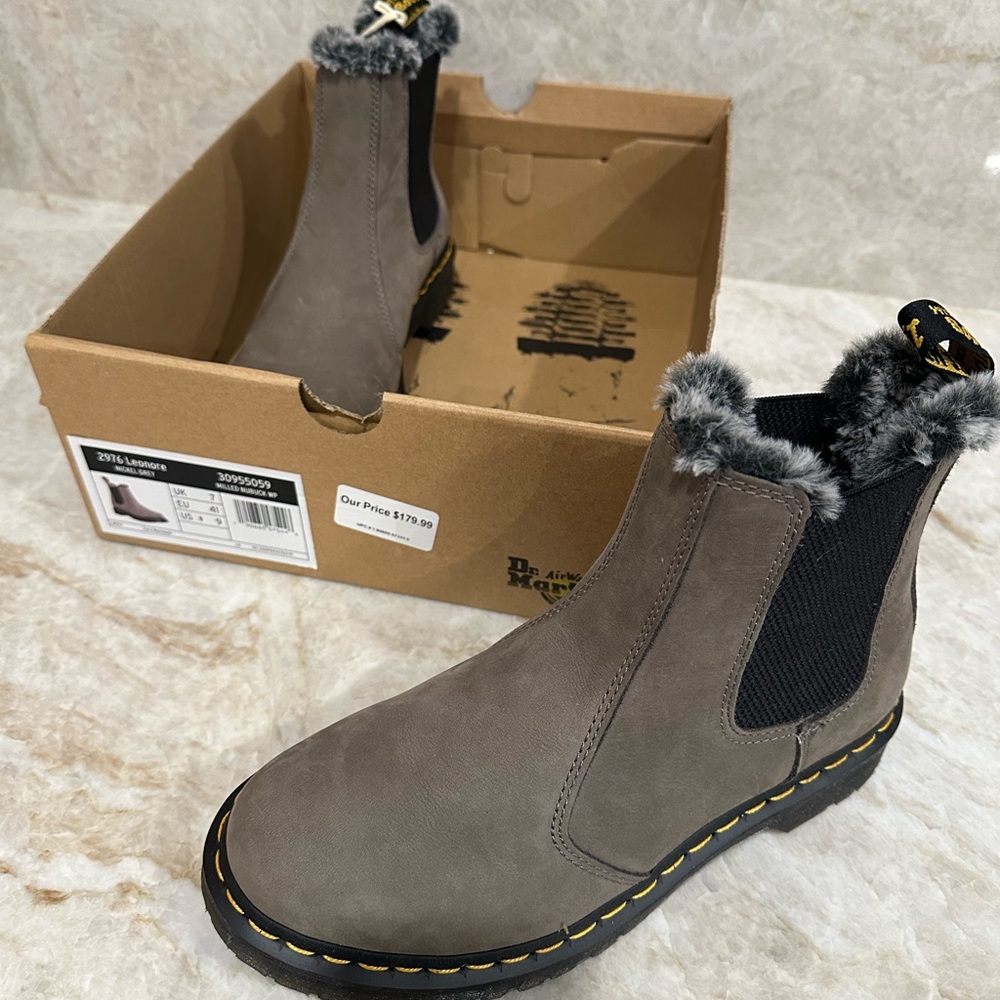 Dr Martens Chelsea fur-lined boots